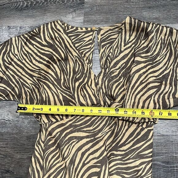 ASTR NEOT Flutter Sleeve Open Back Midi Dress Zebra - S ($99) - Picture 8 of 8